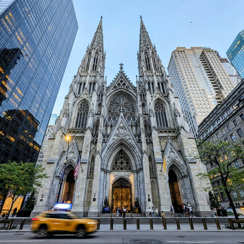 Mass Gospel (Harlem) / Evangelical Worship (Brooklyn) Service Image